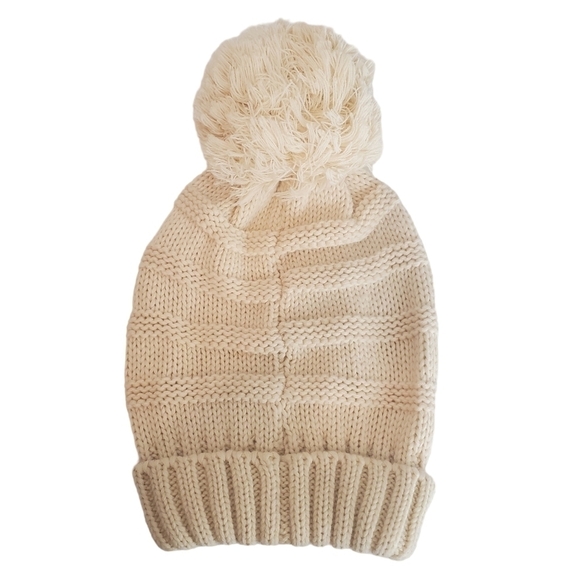 C.c. Cableknit Beanie Cream Acylic Winter Hat Pom Pom Knit Winter - Picture 2 of 6